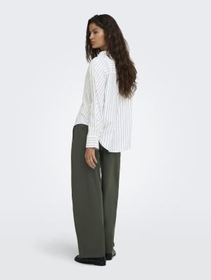 15379855 white